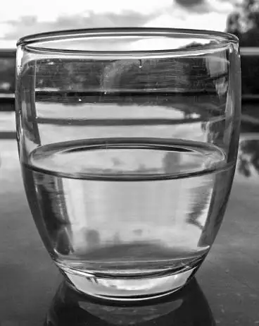 10 propiedades esenciales del agua potable