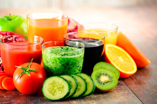 lupus eritematoso sistémico: Una forma eficaz de aumentar los antioxidantes y fitonutrientes es mediante el consumo regular de jugos de verduras y frutas
